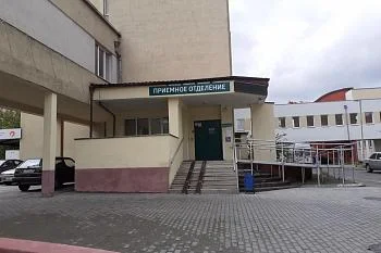 Врачи Детской областной больницы спасли полуторагодовалого ребенка, упавшего в люк с водой