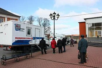 За три дня обследование на передвижном флюорографе прошли около ста шестидесяти жителей региона За три дня обследование на передвижном флюорографе прошли около ста шестидесяти жителей региона